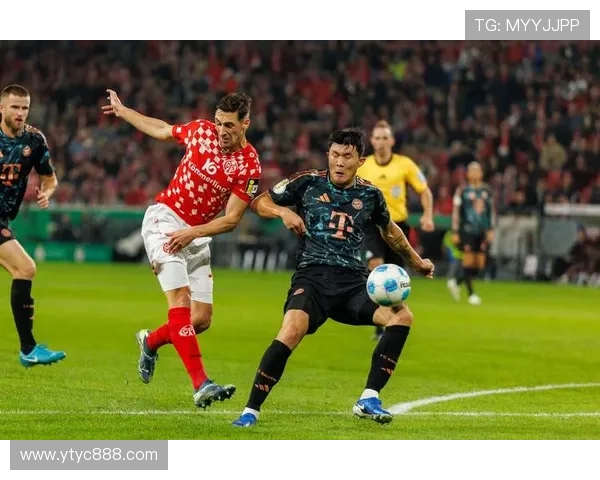 法鹰将帅怒斥裁判无视越位提醒德国杯前两轮无VAR制度遭质疑